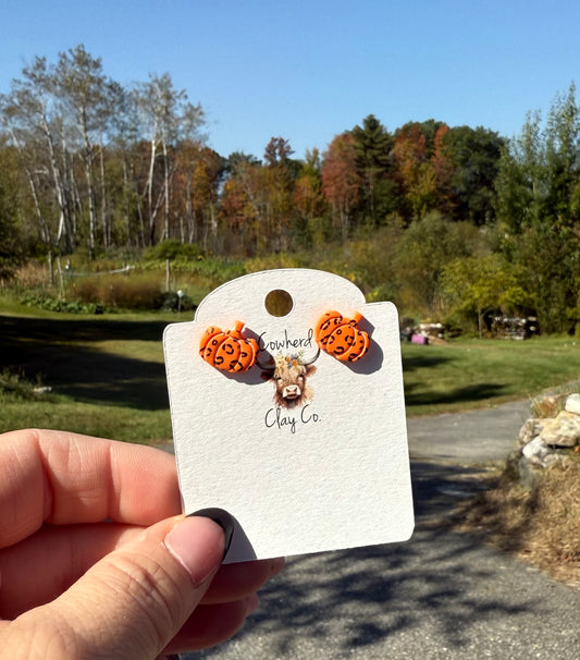 Leopard Pumpkin Studs